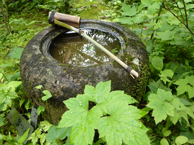 手水鉢