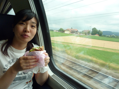 電車の中