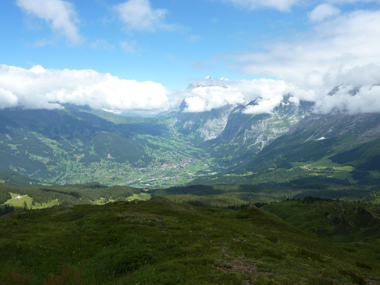 アルプスの山の景色